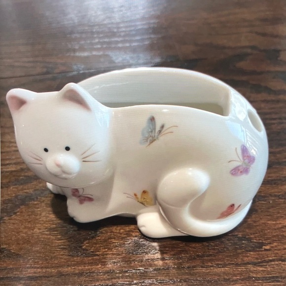 Jolie Other - Jolie White Ceramic Cat Planter with Pastel Butterfly Accents